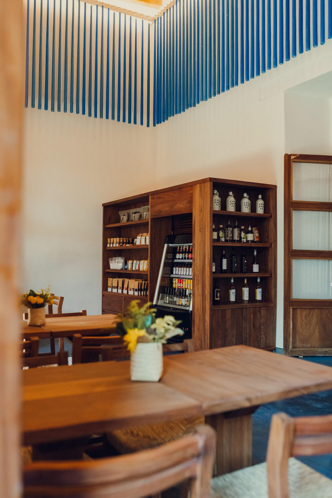 Pabilo Café: Mueble de exhibición para cafetería, en tzalam