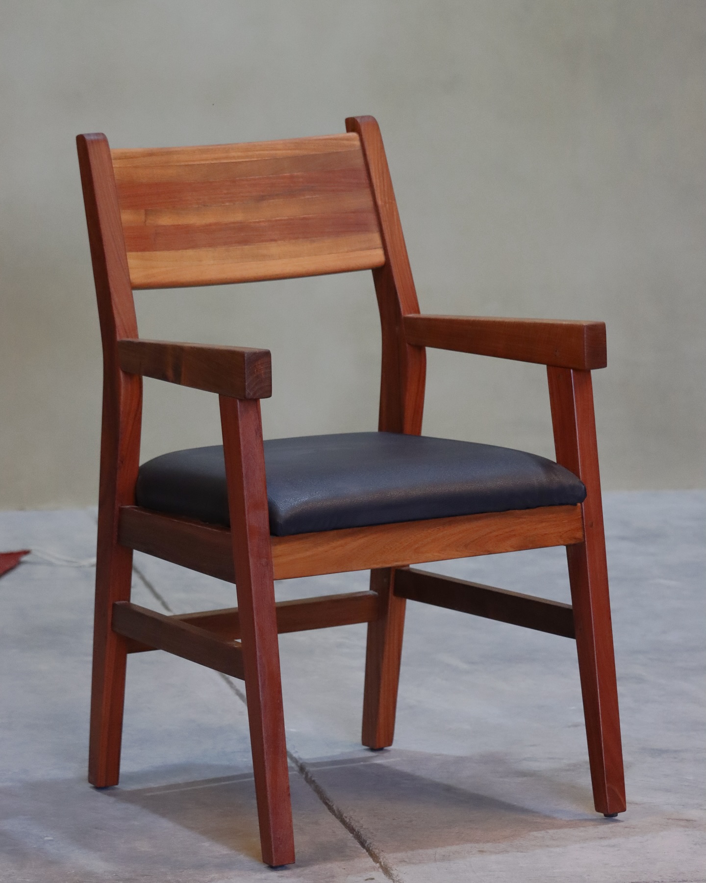 Bacanora: Silla de tzalam para Asador Bacanora